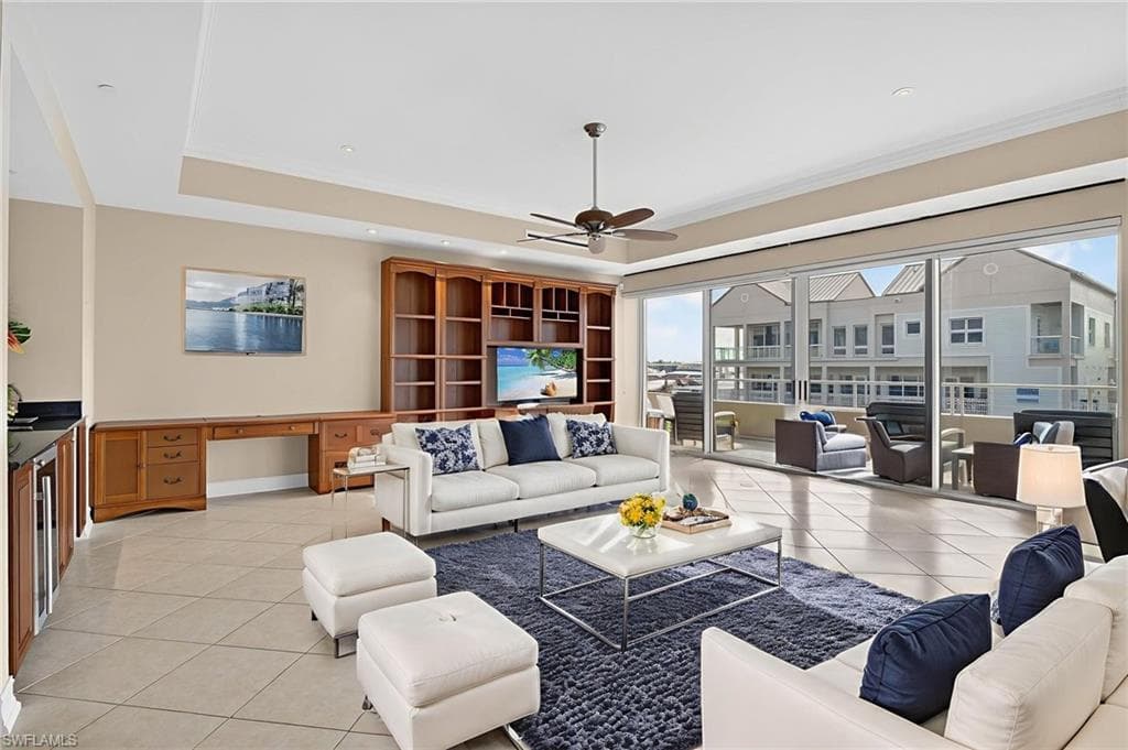 909 10th ST S # 204, NAPLES FL 34102-6