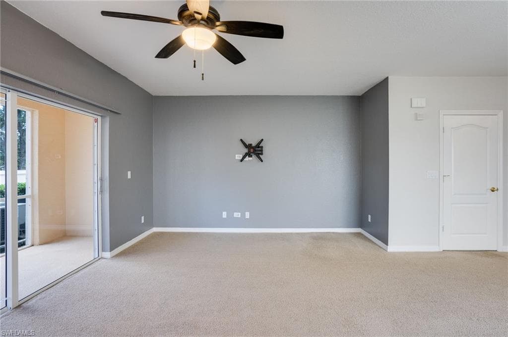 8545 Athena CT, LEHIGH ACRES FL 33971-8