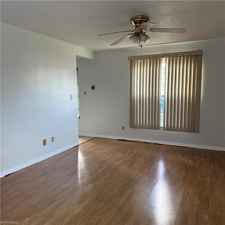 26 Hamlin CT, LEHIGH ACRES FL 33936-4