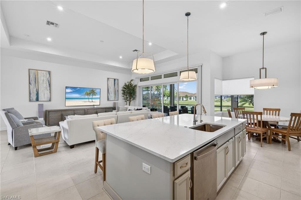 11400 Canal Grande DR, FORT MYERS FL 33913-15