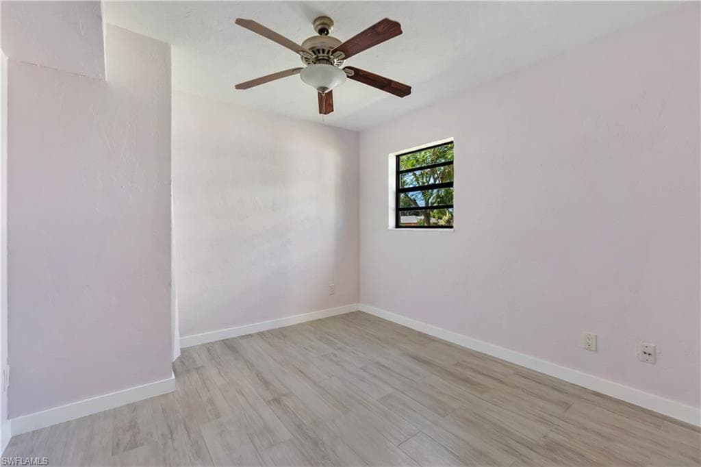 3275 Cottage Grove AVE, NAPLES FL 34112-17