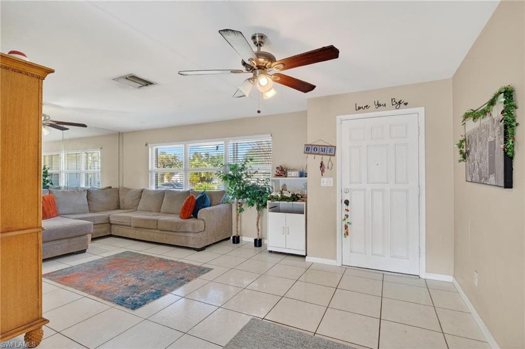 1718 SE 29th LN, CAPE CORAL FL 33904-4