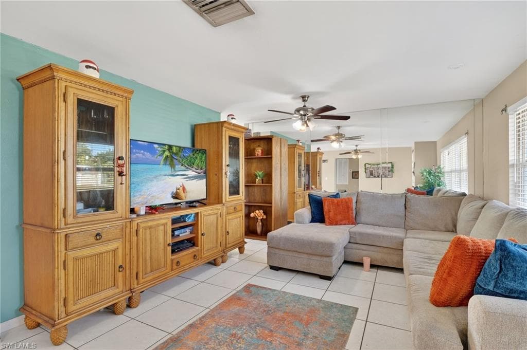 1718 SE 29th LN, CAPE CORAL FL 33904-3