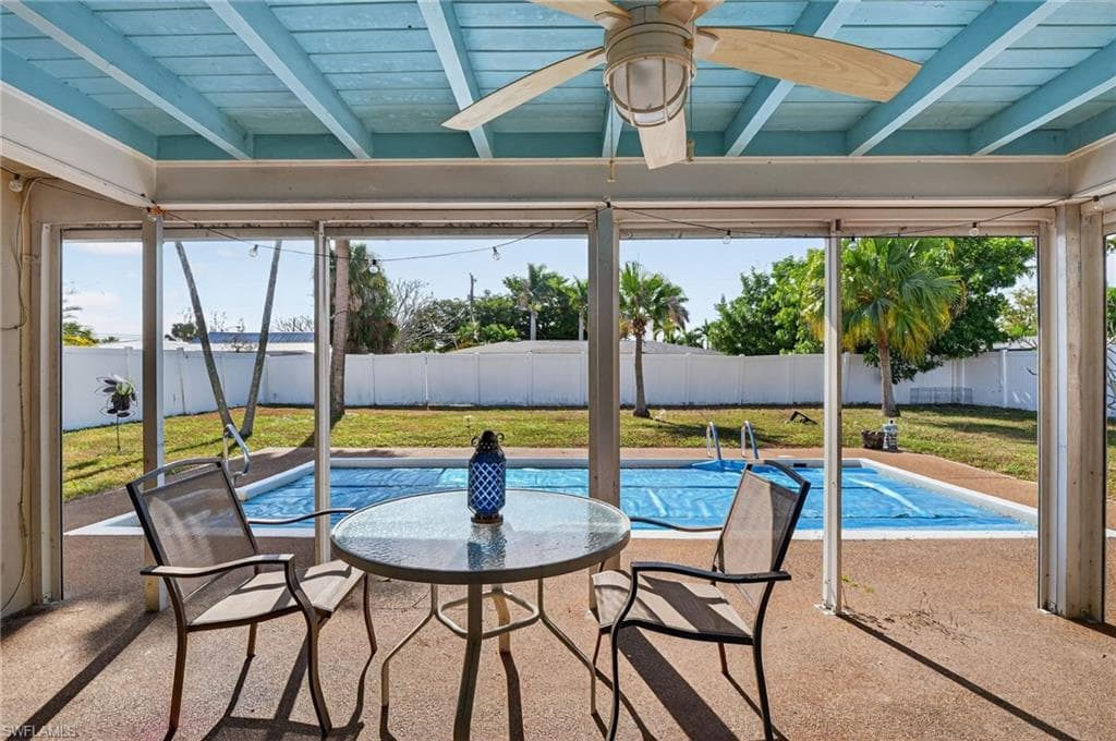 1718 SE 29th LN, CAPE CORAL FL 33904-24