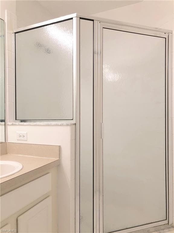 8073 Pacific Beach DR, FORT MYERS FL 33966-15