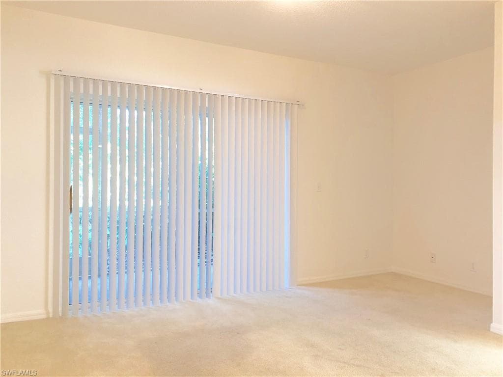 8073 Pacific Beach DR, FORT MYERS FL 33966-3