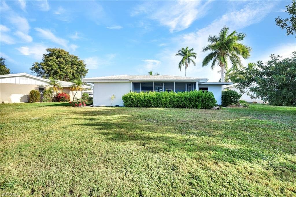 54 Hilo CT # 54, NAPLES FL 34112-15