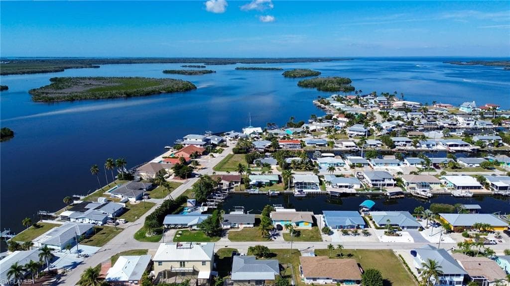 2822 Bruce ST, MATLACHA FL 33993-25