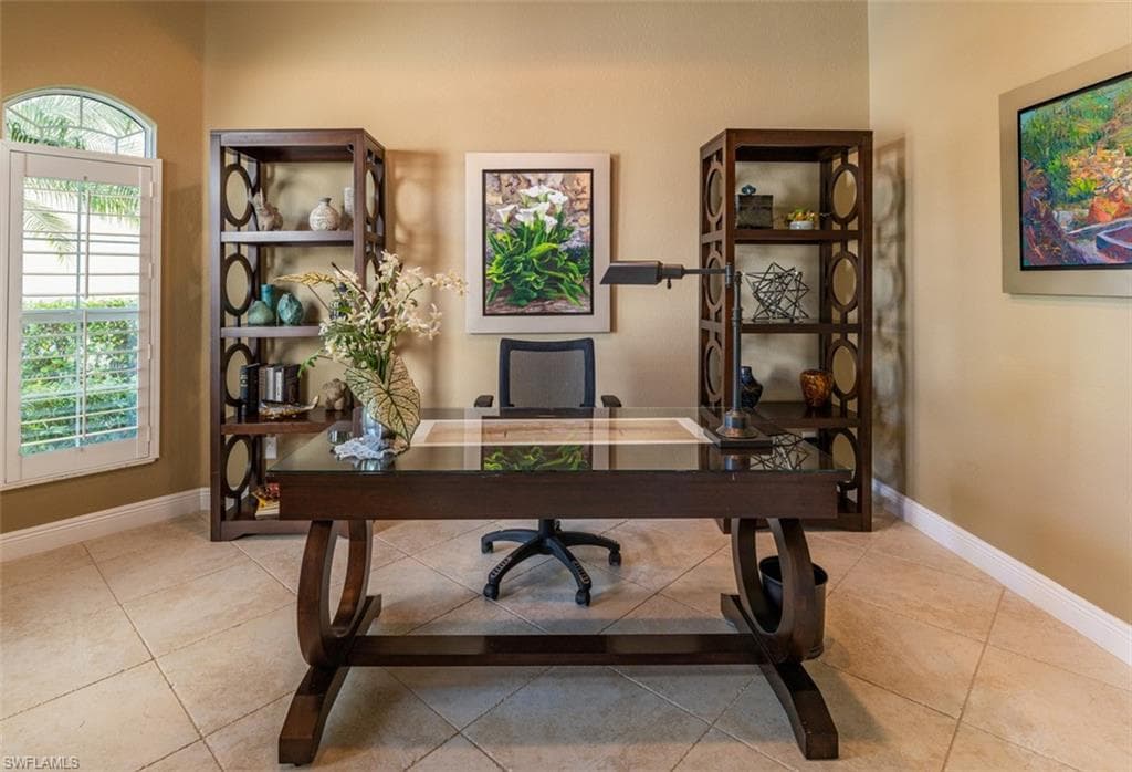 7810 Martino CIR, NAPLES FL 34112-22