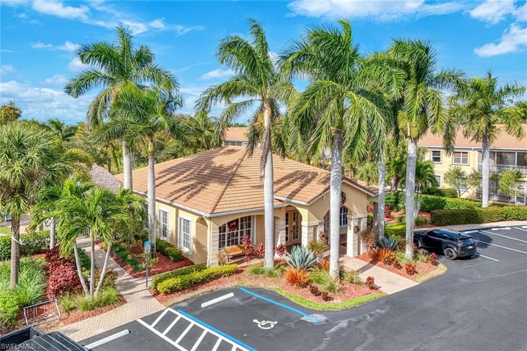 6100 Jonathans Bay CIR # 302, FORT MYERS FL 33908-21