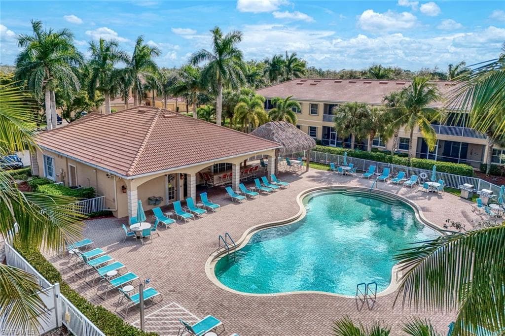 6100 Jonathans Bay CIR # 302, FORT MYERS FL 33908-23