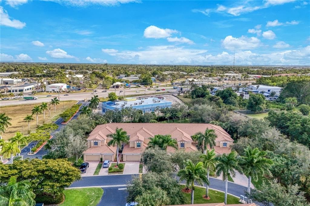 6100 Jonathans Bay CIR # 302, FORT MYERS FL 33908-32