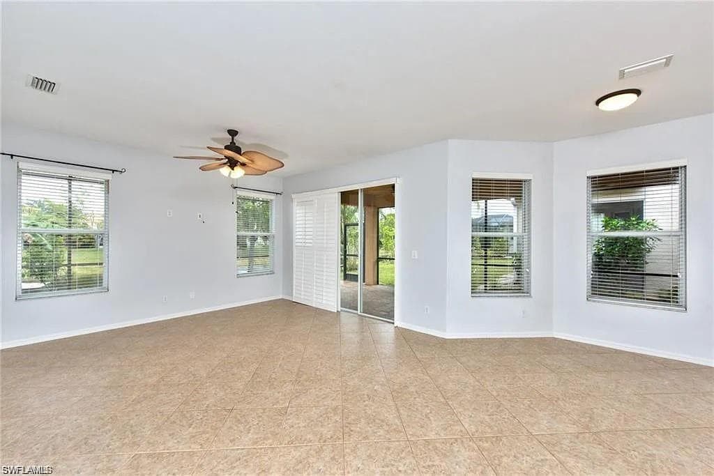 8302 Laurel Lakes WAY, NAPLES FL 34119-5