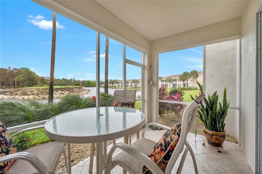 8555 Naples Heritage DR # 216, NAPLES FL 34112-25