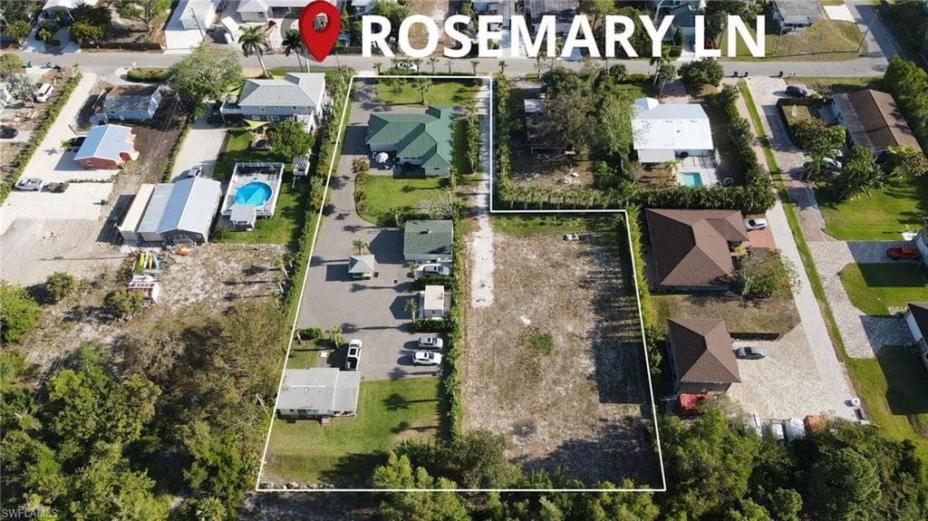 1308 Rosemary LN, NAPLES FL 34103-26