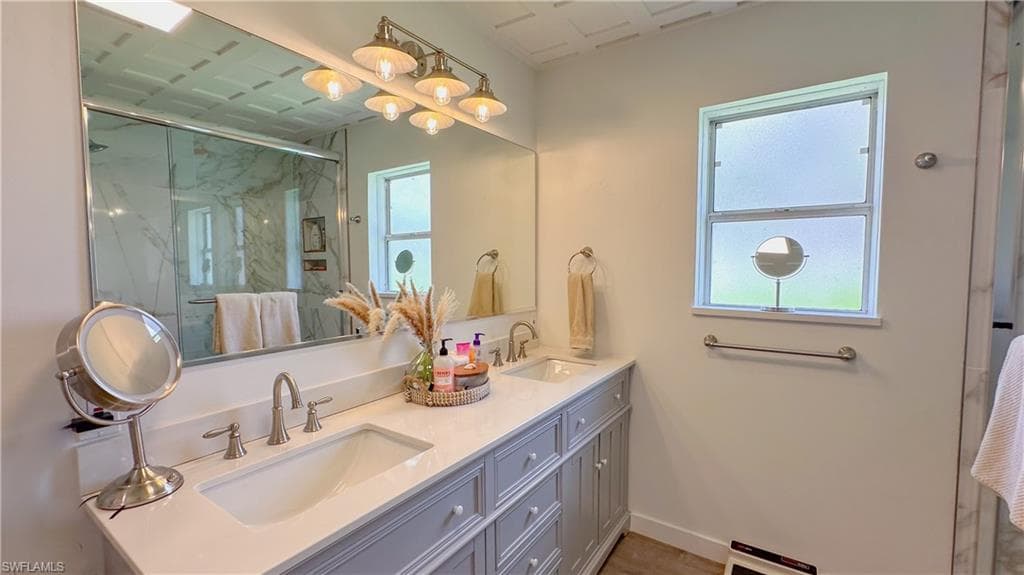 1308 Rosemary LN, NAPLES FL 34103-2