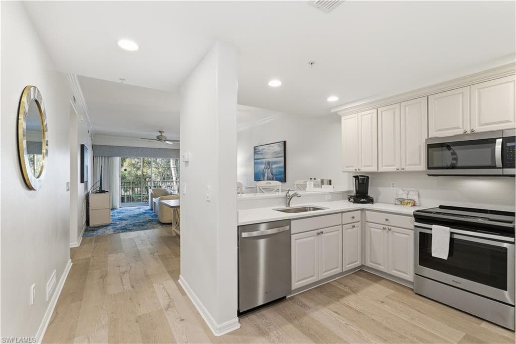 221 9th ST S # 217, NAPLES FL 34102-6
