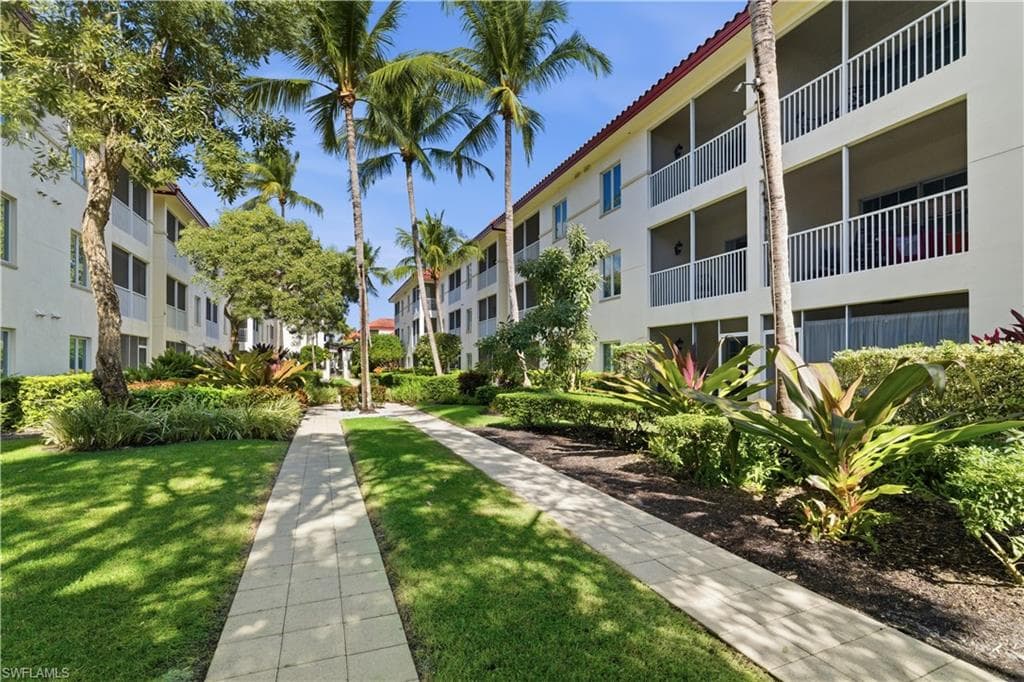221 9th ST S # 217, NAPLES FL 34102-26