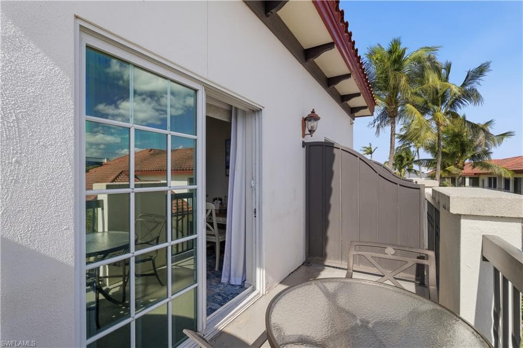 221 9th ST S # 403, NAPLES FL 34102-6