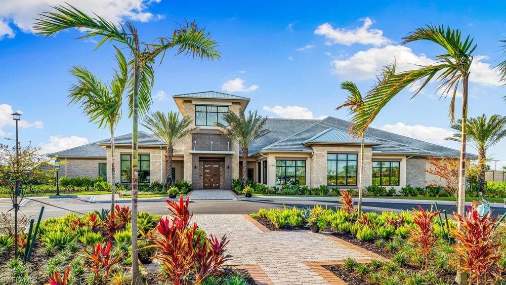 15692 Gavello ST, NAPLES FL 34114-25