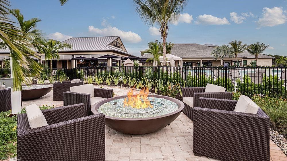 15692 Gavello ST, NAPLES FL 34114-33