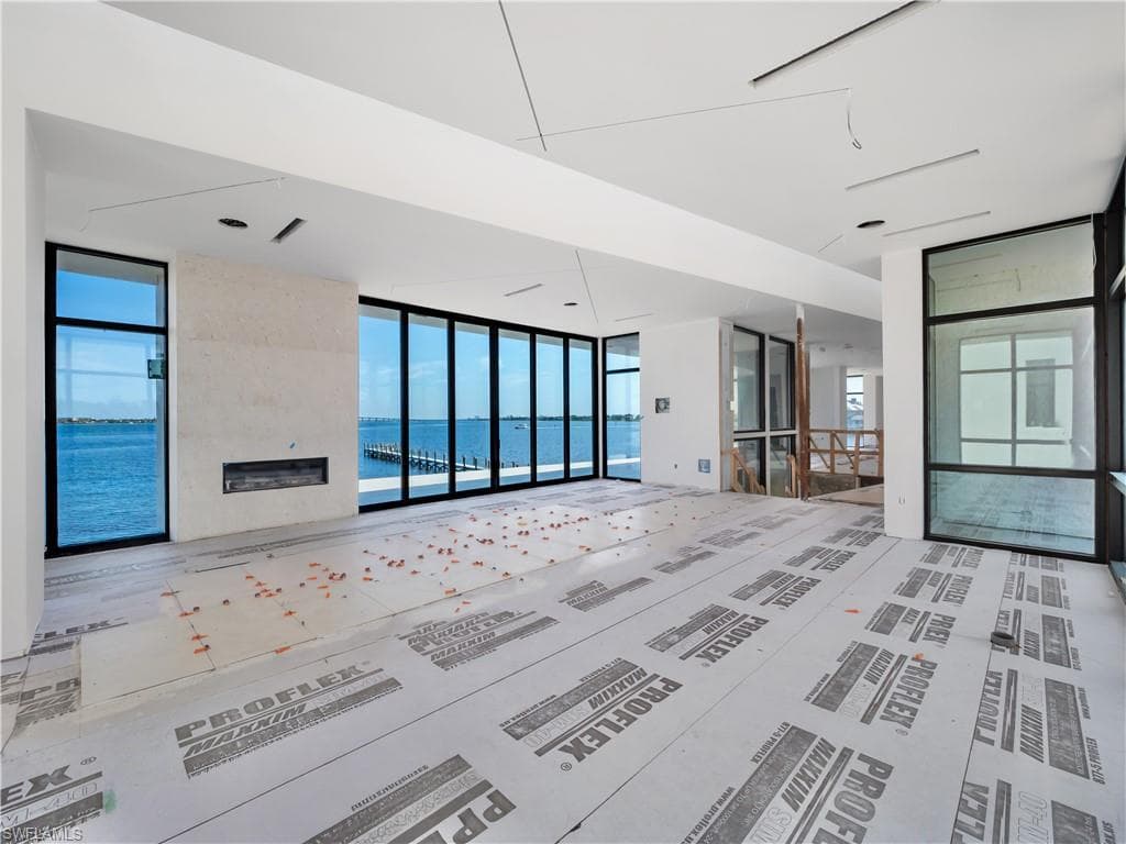 6400 Glock DR, FORT MYERS FL 33908-17