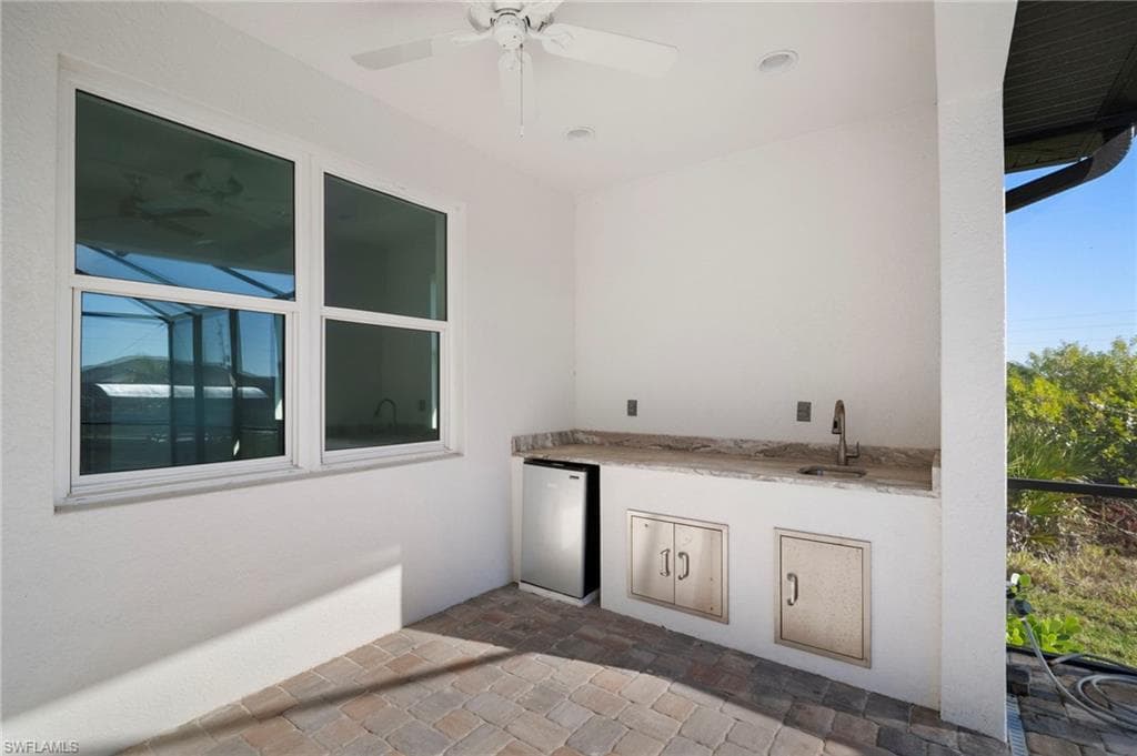 15698 Meacham CIR, PORT CHARLOTTE FL 33981-35