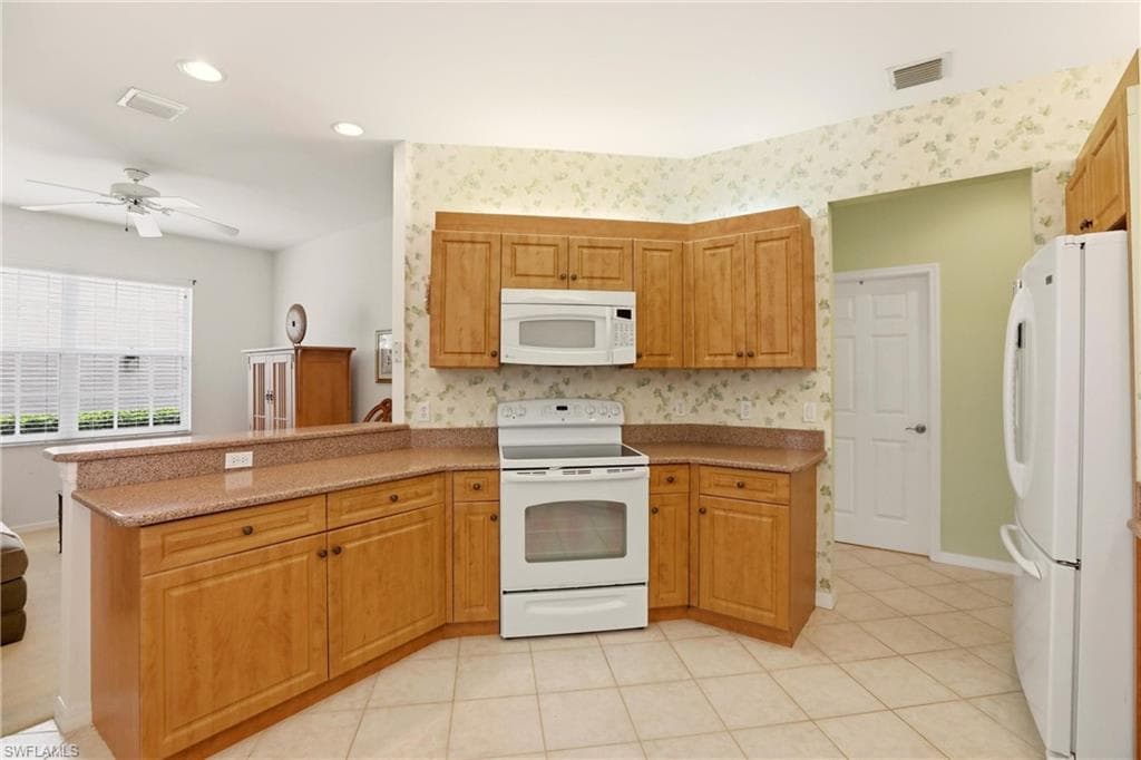 5685 Heron LN # 304, NAPLES FL 34110-28