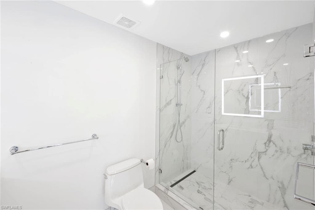 800 River Point DR # 212, NAPLES FL 34102-16