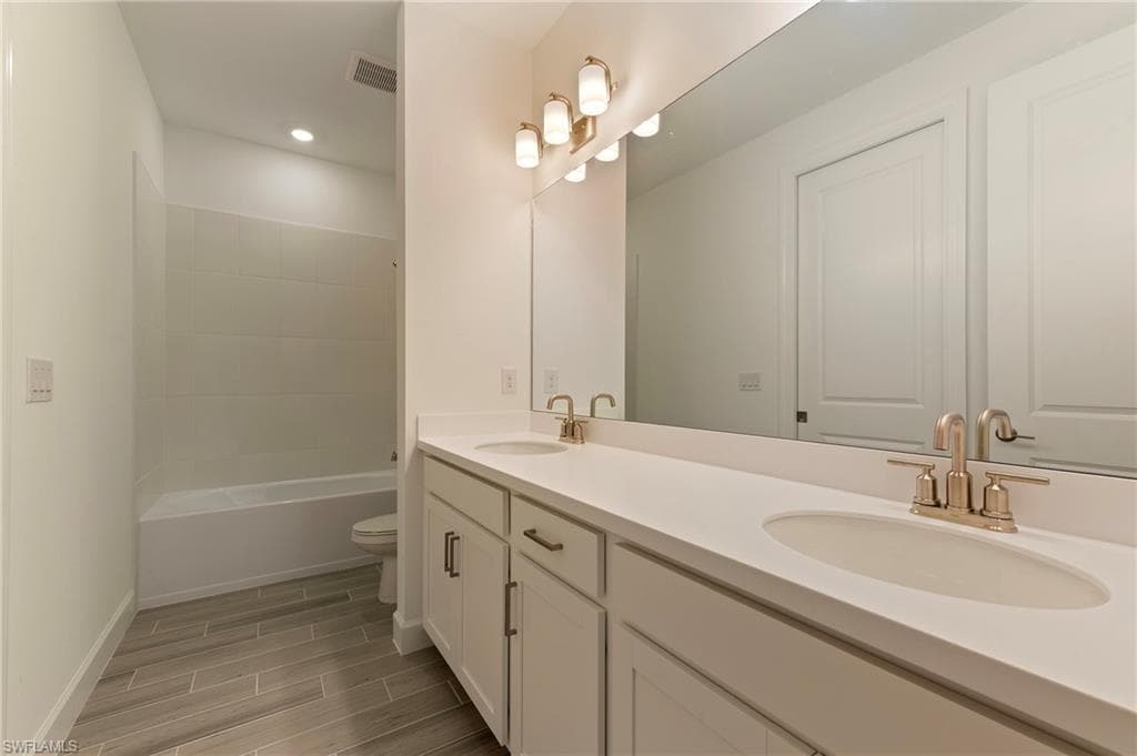 15693 Gavello ST, NAPLES FL 34114-16