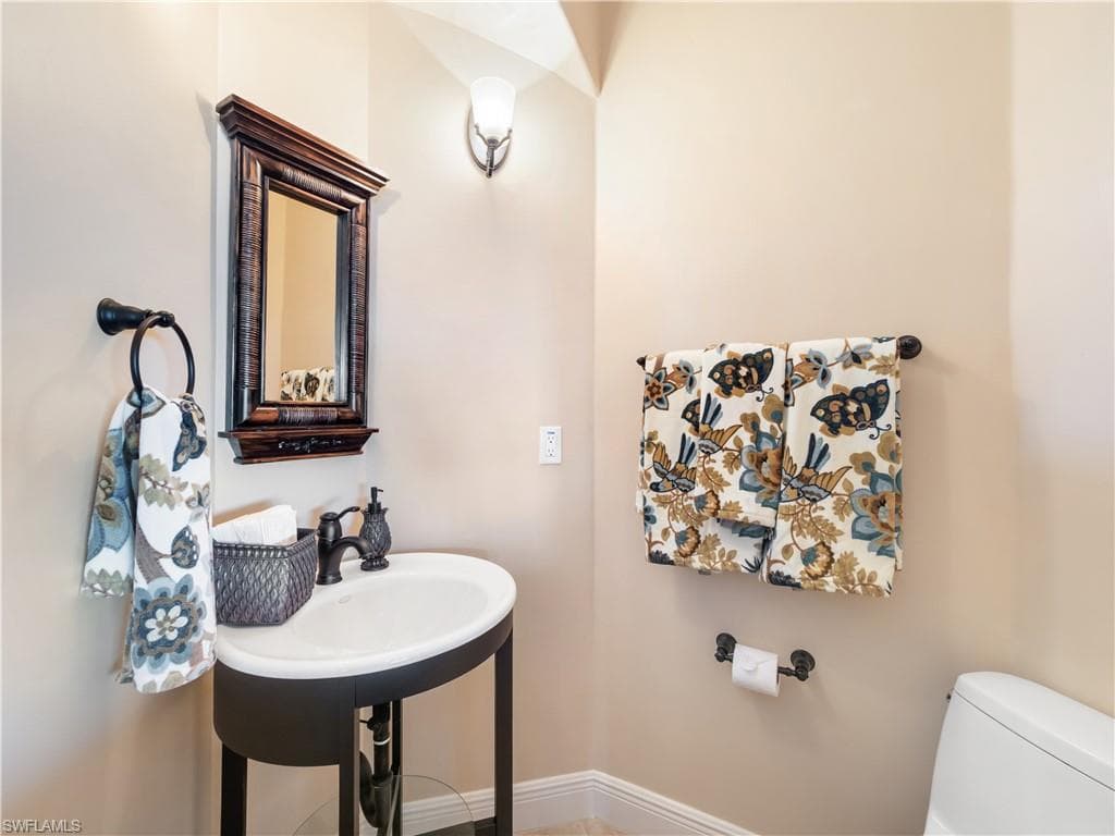 848 W Cape Estates CIR, CAPE CORAL FL 33993-33