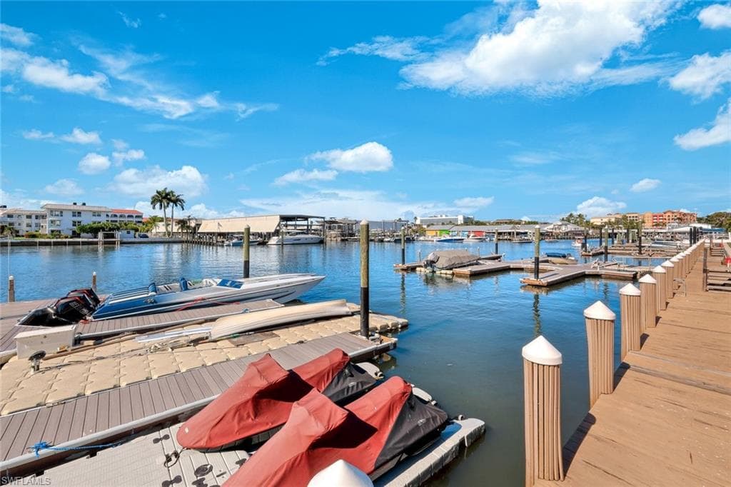 800 River Point DR # 212, NAPLES FL 34102-29