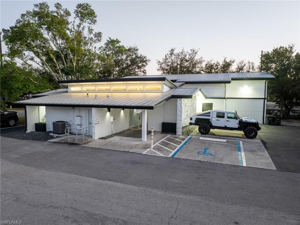 3616 Broadway PASS, FORT MYERS FL 33901-5