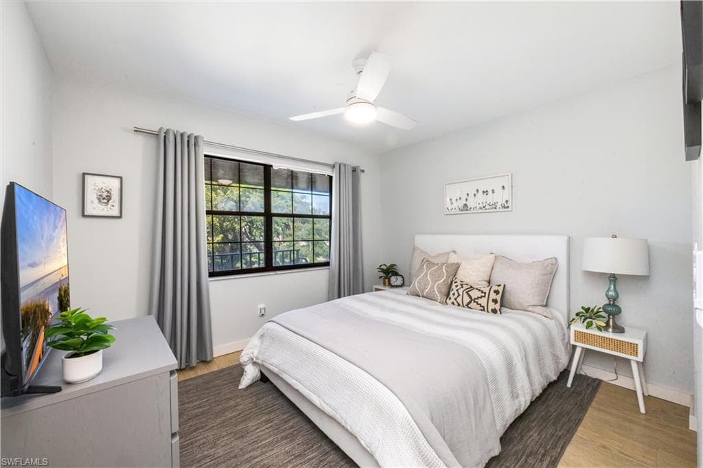 5238 Treetops DR # L201, NAPLES FL 34113-19
