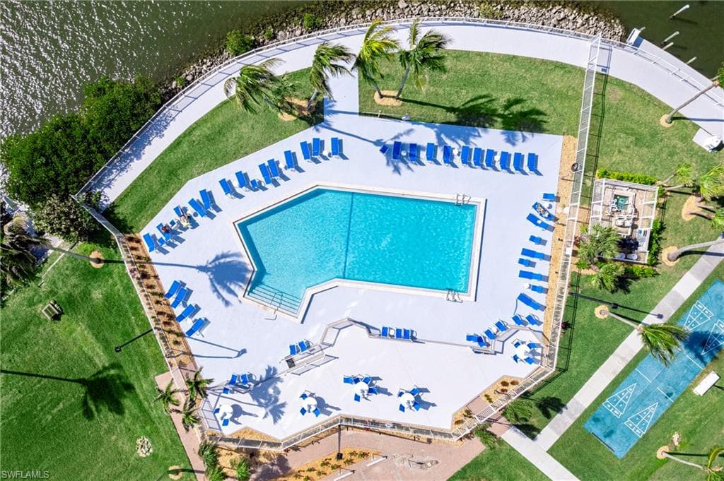 18010 San Carlos BLVD # 31, FORT MYERS BEACH FL 33931-19