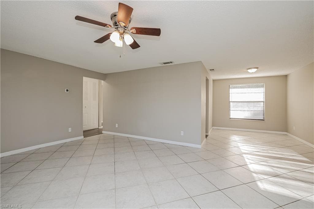 9292 Mooring CIR, FORT MYERS FL 33967-3