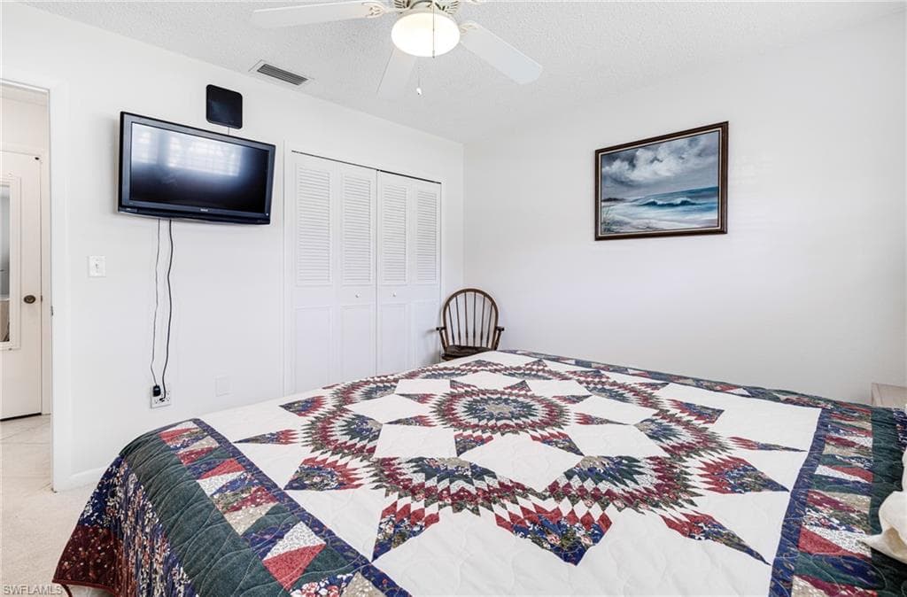 7008 Foxfire DR, FORT MYERS FL 33919-26