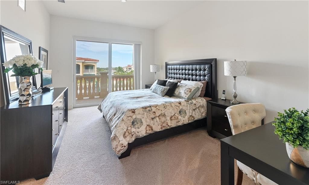 21450 Strada Nuova CIR # 303, ESTERO FL 33928-10