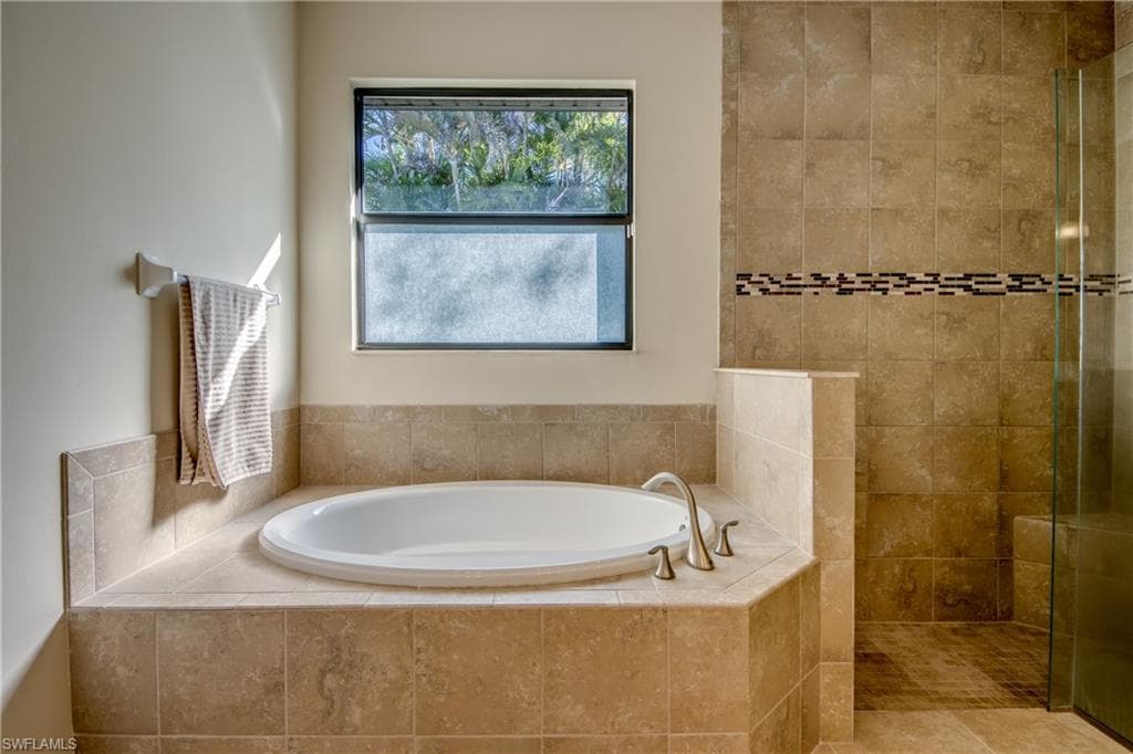 1457 Woodwind CT, FORT MYERS FL 33919-23