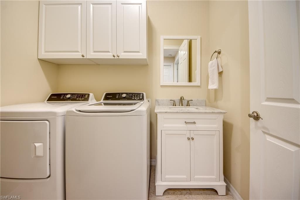 1457 Woodwind CT, FORT MYERS FL 33919-33