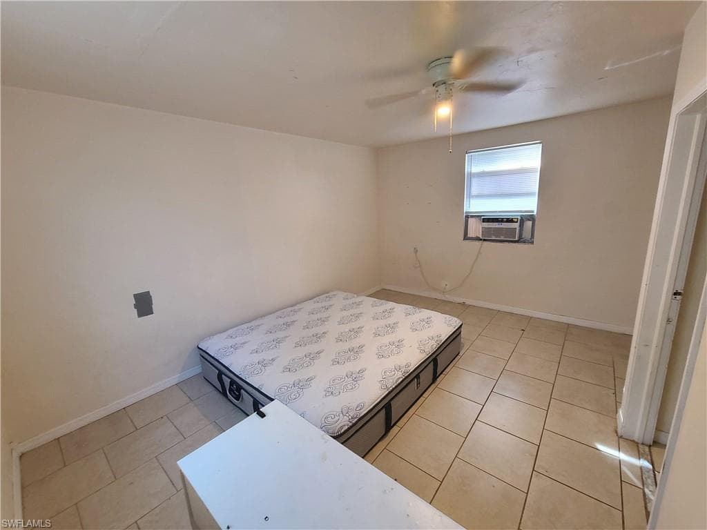 12919 1st ST, FORT MYERS FL 33905-3