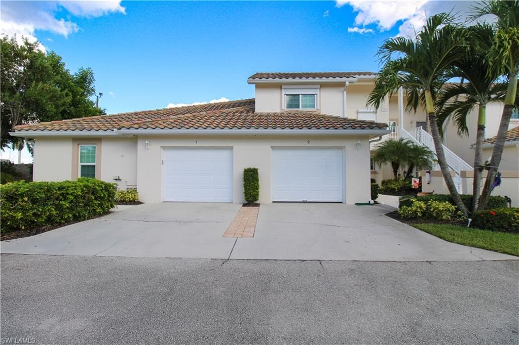 333 Sunrise Cay # 2, NAPLES FL 34114-5