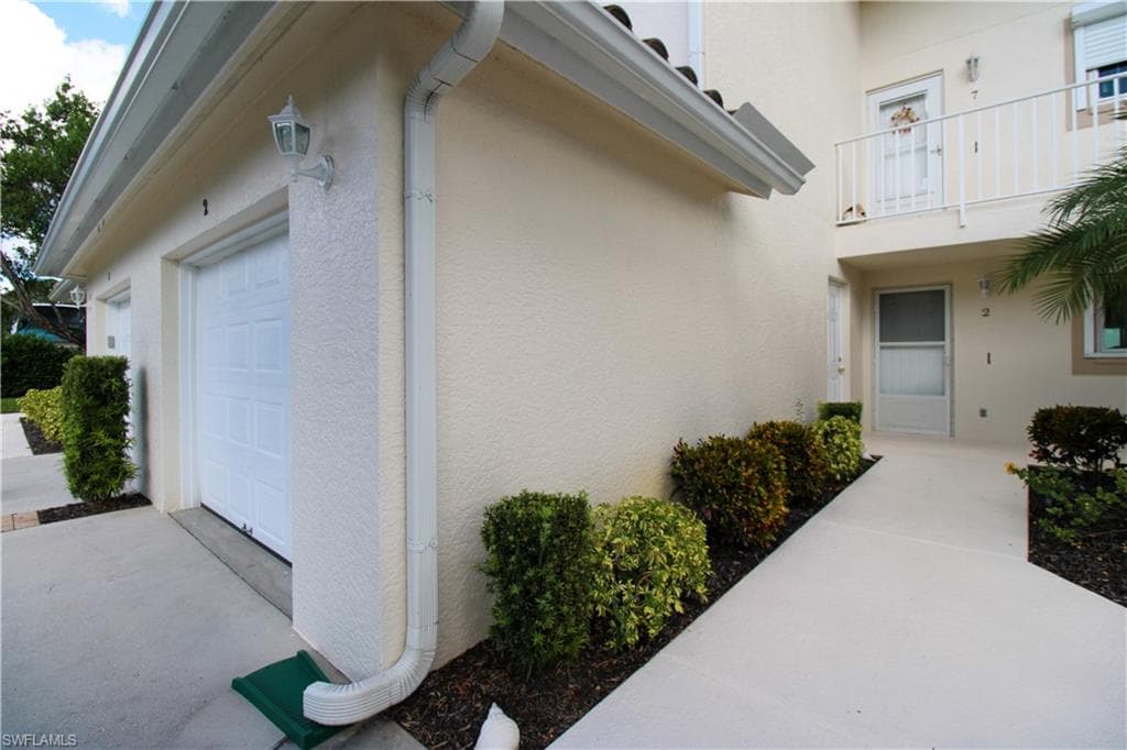 333 Sunrise Cay # 2, NAPLES FL 34114-8