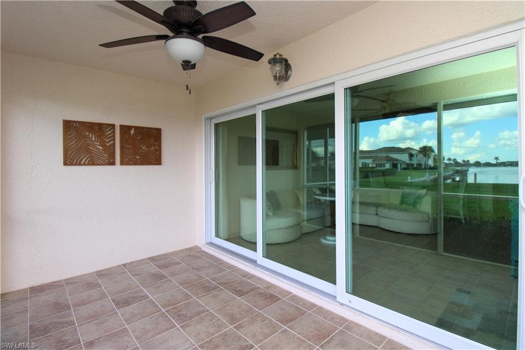 333 Sunrise Cay # 2, NAPLES FL 34114-36