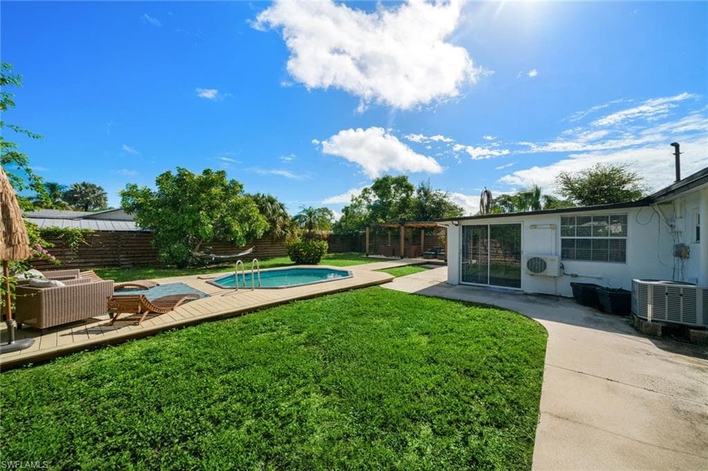 3999 Guava DR, NAPLES FL 34104-26