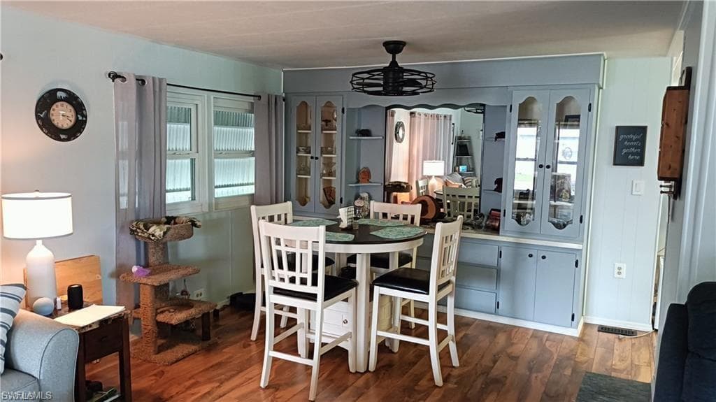 524 Timber LN S, NORTH FORT MYERS FL 33917-8