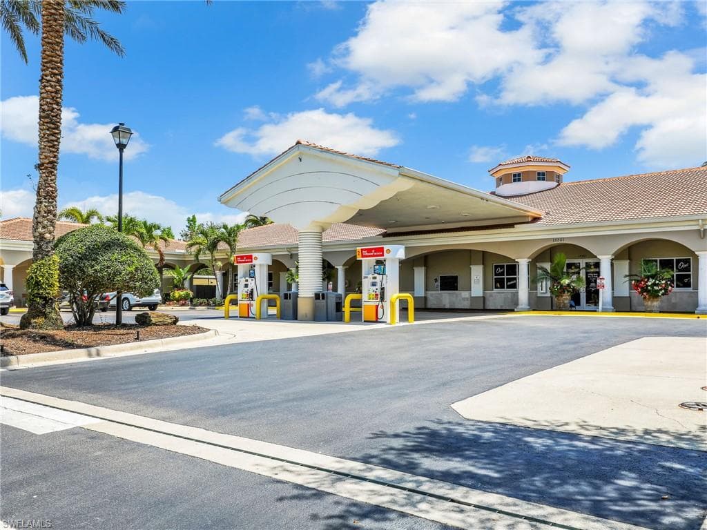 28333 Moray DR, BONITA SPRINGS FL 34135-45