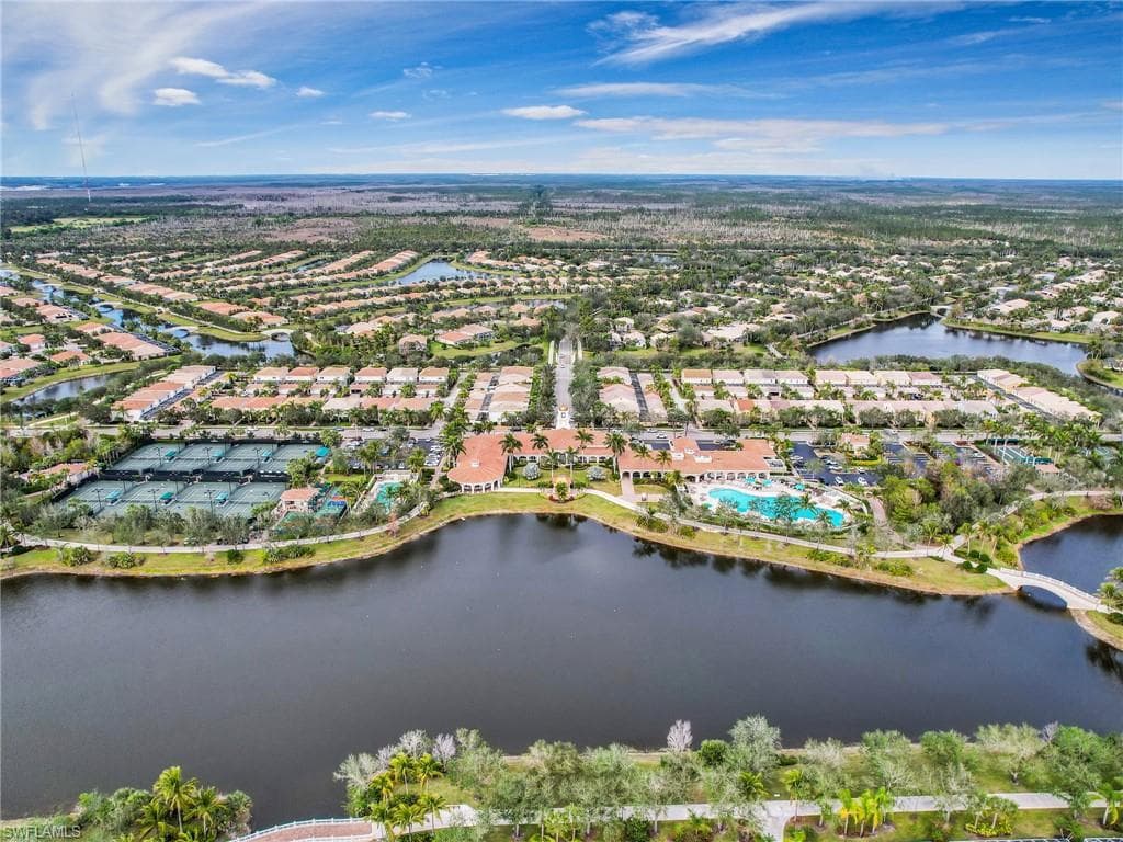 28333 Moray DR, BONITA SPRINGS FL 34135-36