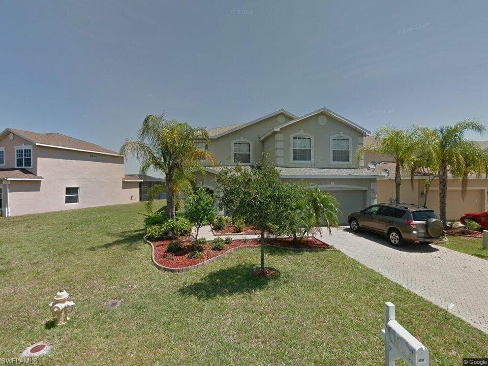 8293 Silver Birch WAY, LEHIGH ACRES FL 33971-1