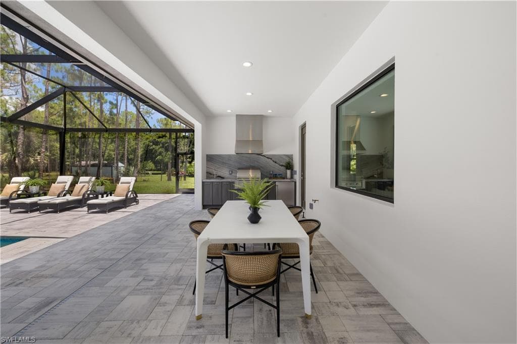 4221 7th AVE NW, NAPLES FL 34119-7